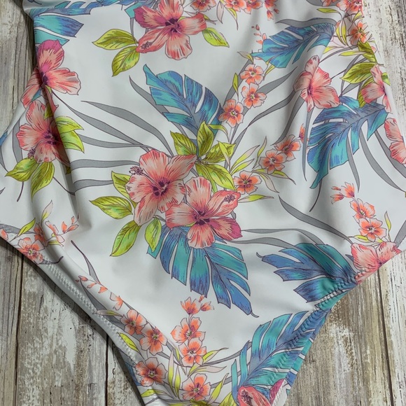 ‼️RAISINS CHEEKY RUFFLE One Piece Swim Size XL‼️ - Picture 14 of 16